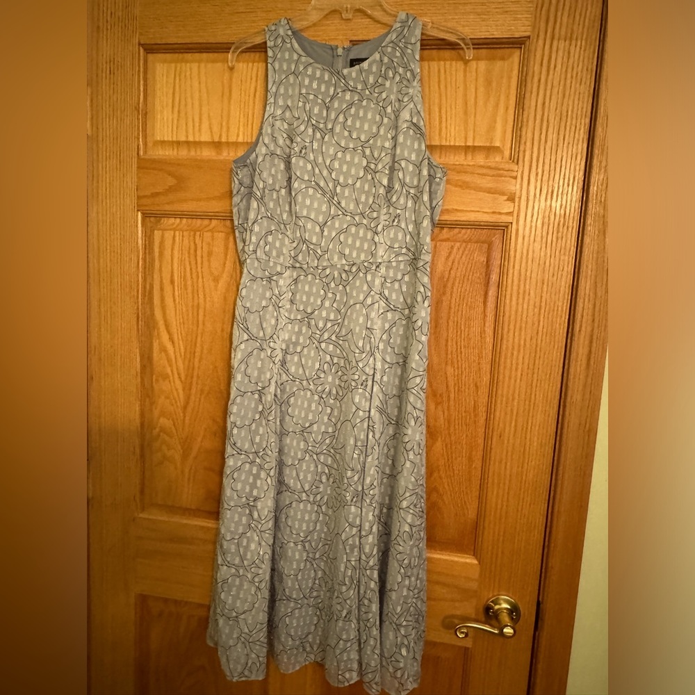 Sleeveless sheath, lined, lightweight